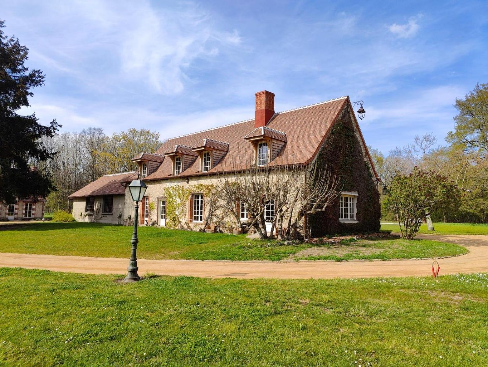 Domaine De Charnay - Charme Et Confort Dans Un Environnement D'Exception Vierzon Exterior foto